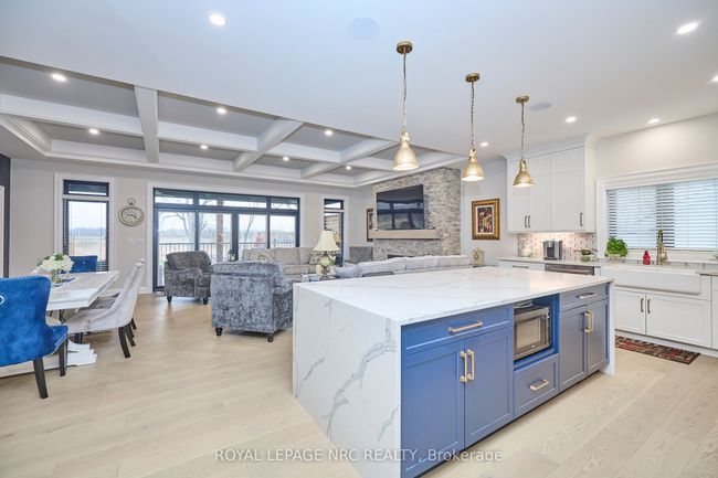 1174 Spears Rd, House other with 5 bedrooms, 3 bathrooms and 4 parking in Fort Erie ON | Image 9