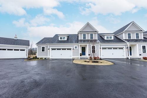 85-85 E Main St, Hopkinton, MA, 01748-1240 | Card Image
