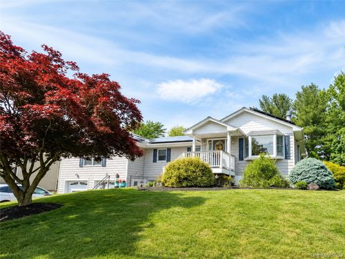 14 Esther Ave, Congers, NY, 10920-1504 | Card Image