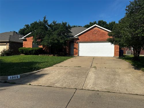 1809 Estates Dr, Mansfield, TX, 76063-7909 | Card Image