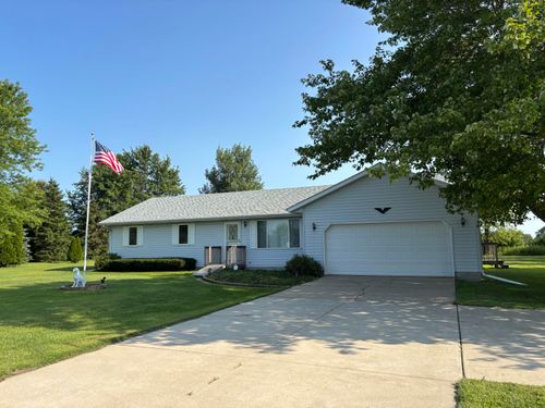 8193 Oak Tree Dr, Rensselaer, IN, 47978-9560 | Card Image