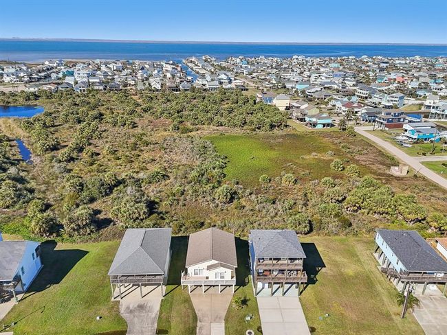 Nature lovers will enjoy no backyard neighbors, watching the turtles, and enjoying the beautiful birds. | Image 24