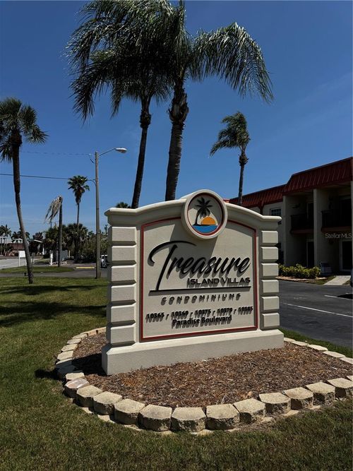 9-10365 Paradise Blvd, TREASURE ISLAND, FL, 33706-3159 | Card Image