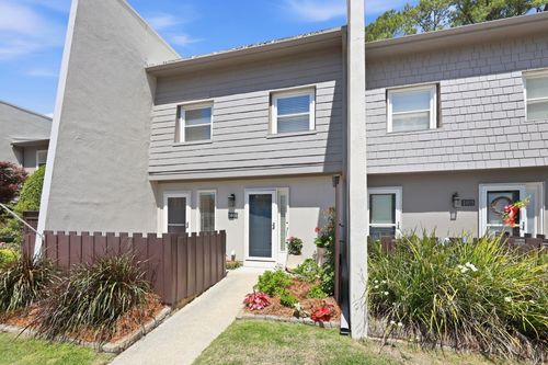 1004 Ventura Pl, Mount Pleasant, SC, 29464-7515 | Card Image