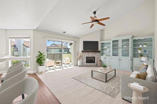 202-21109 Gary Dr, Hayward, CA, 94546-6128 | Card Image
