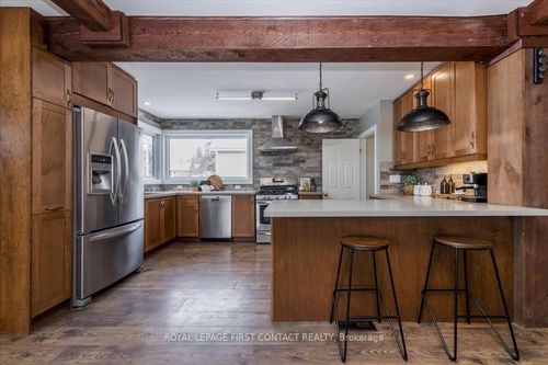 159 Codrington St, Barrie, ON, L4M1R9 | Card Image