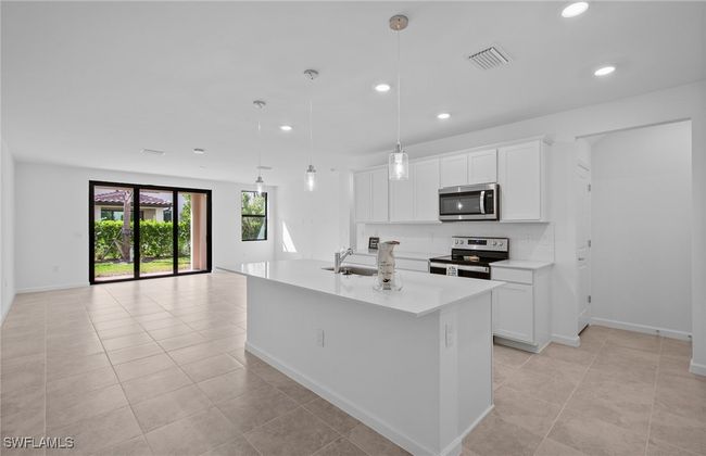 1661 Lake Jessup Cir, Townhouse with 3 bedrooms, 3 bathrooms and null parking in CAPE CORAL FL | Image 12