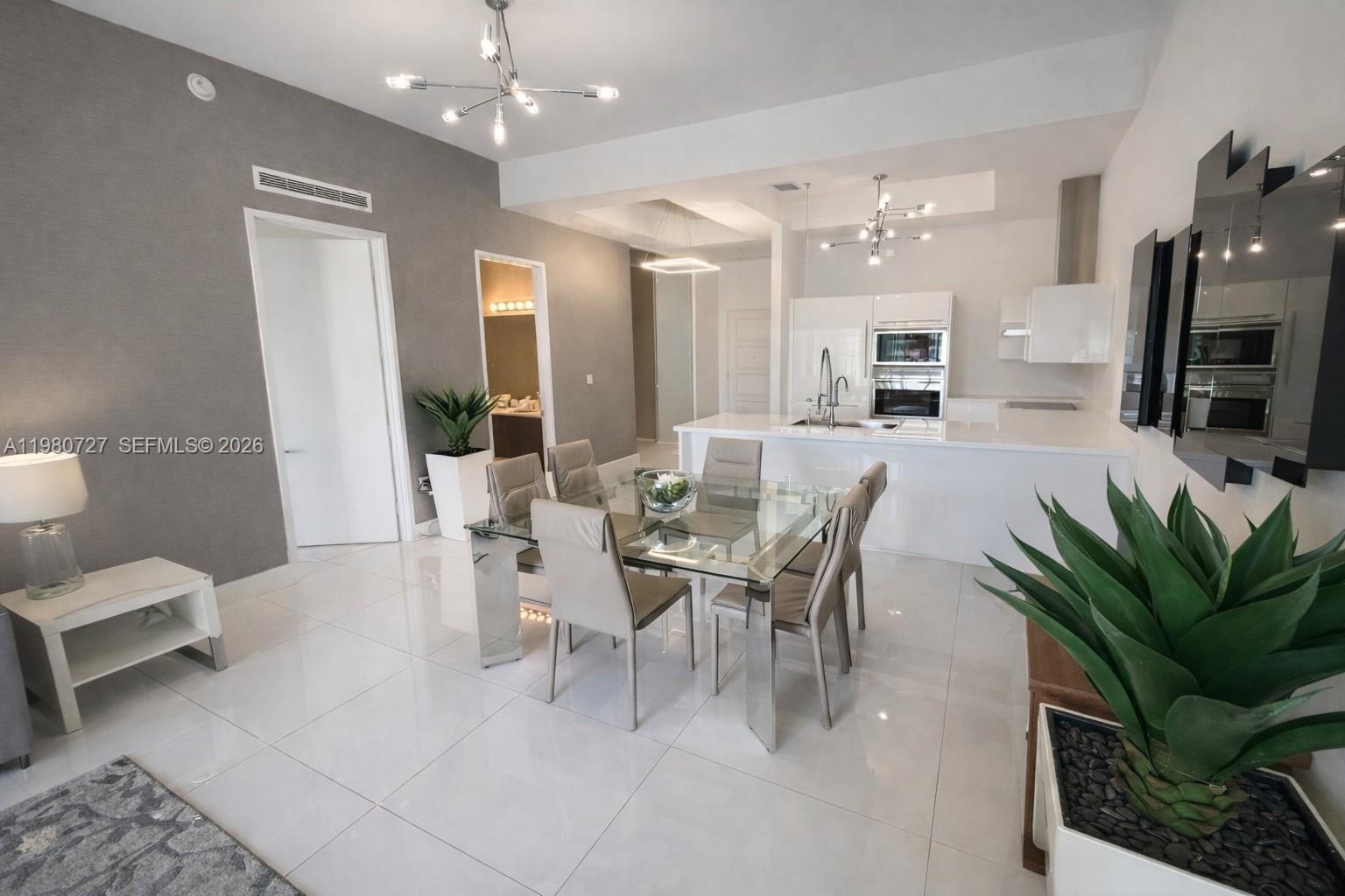 Residential in Sunny Isles Beach 2
