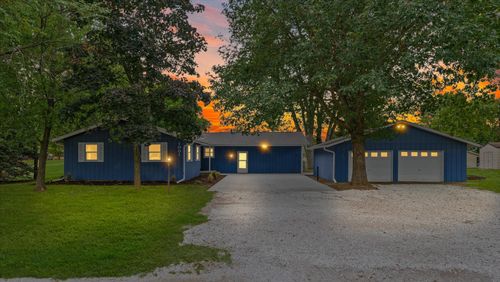 1001 W Dianne Ln, Mahomet, IL, 61853-9028 | Card Image