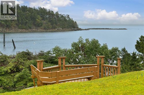 506 Arbutus Dr, Mayne Island, BC, V0N2J1 | Card Image