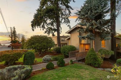 1011 Alder Street, House other with 4 bedrooms, 3 bathrooms and 3 parking in Edmonds WA | Image 3