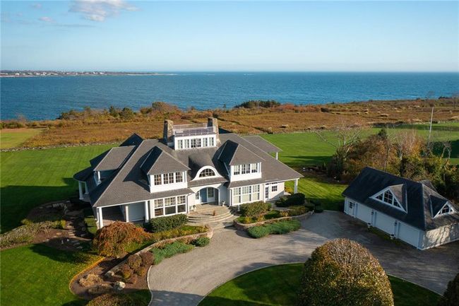 597 Beavertail Rd, Home with 5 bedrooms, 4 bathrooms and 8 parking in Jamestown RI | Image 39