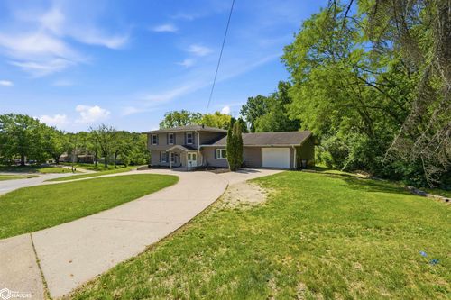 115 N Plane St, Burlington, IA, 52601 | Card Image