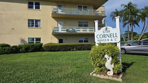 c202-5750 80th St N, St. Petersburg, FL, 33709-5864 | Card Image