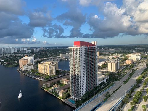 r3004-4010 Ocean Dr, Hollywood, FL, 33019-3063 | Card Image