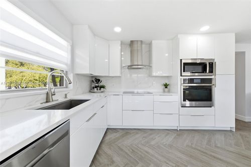 apt-201g-1551 Sw 135th Ter, Pembroke Pines, FL, 33027-6489 | Card Image