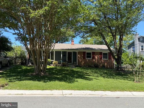 9706 Corkran Ln, BETHESDA, MD, 20817-1532 | Card Image