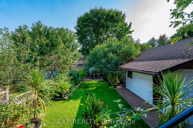 27 Stock Ave, House other with 3 bedrooms, 2 bathrooms and 6 parking in Etobicoke ON | Image 44
