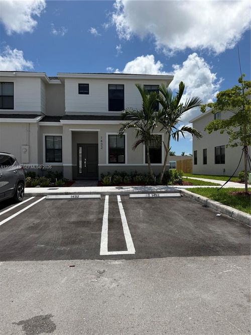 0-1432 Ne 4th Ave, Florida City, FL, 33034-3432 | Card Image