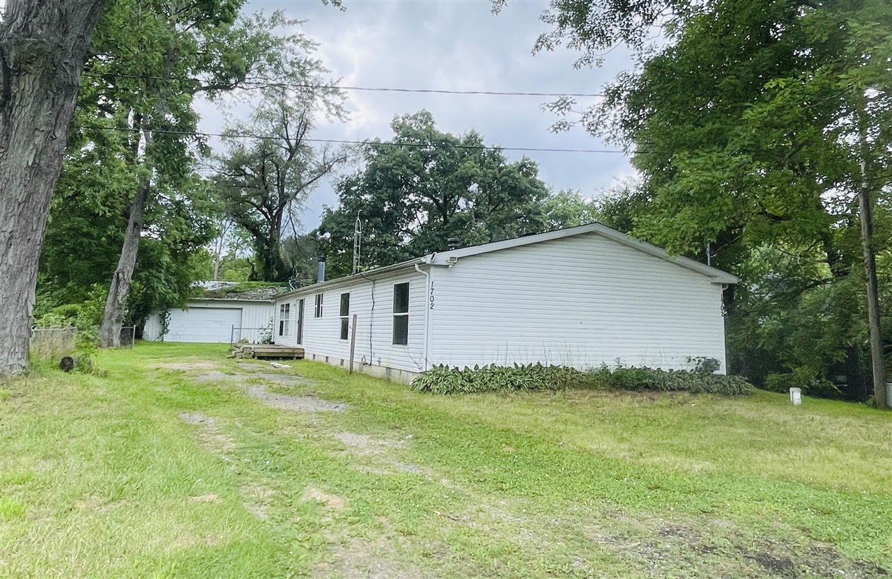 Munith Rd, Jackson, MI 49201