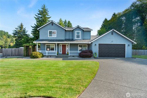 306 Evergreen Ln, Aberdeen, WA, 98520-5753 | Card Image