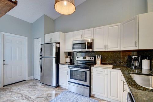 3793 Island Club Cir E, Lake Worth, FL, 33462-2182 | Card Image
