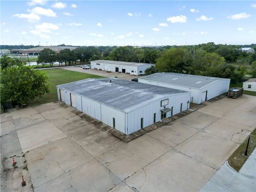 2616 S College Ave, Bryan, TX, 77801-2119 | Card Image