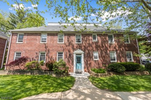 apt-e1-495 Main St, Chatham, NJ, 07928-2141 | Card Image
