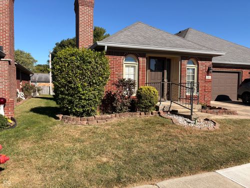 215 Andrews Boulevard East Dr, Plainfield, IN, 46168-7678 | Card Image