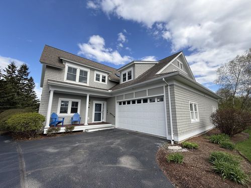 226 Fairway Dr, South Burlington, VT, 05403-5872 | Card Image