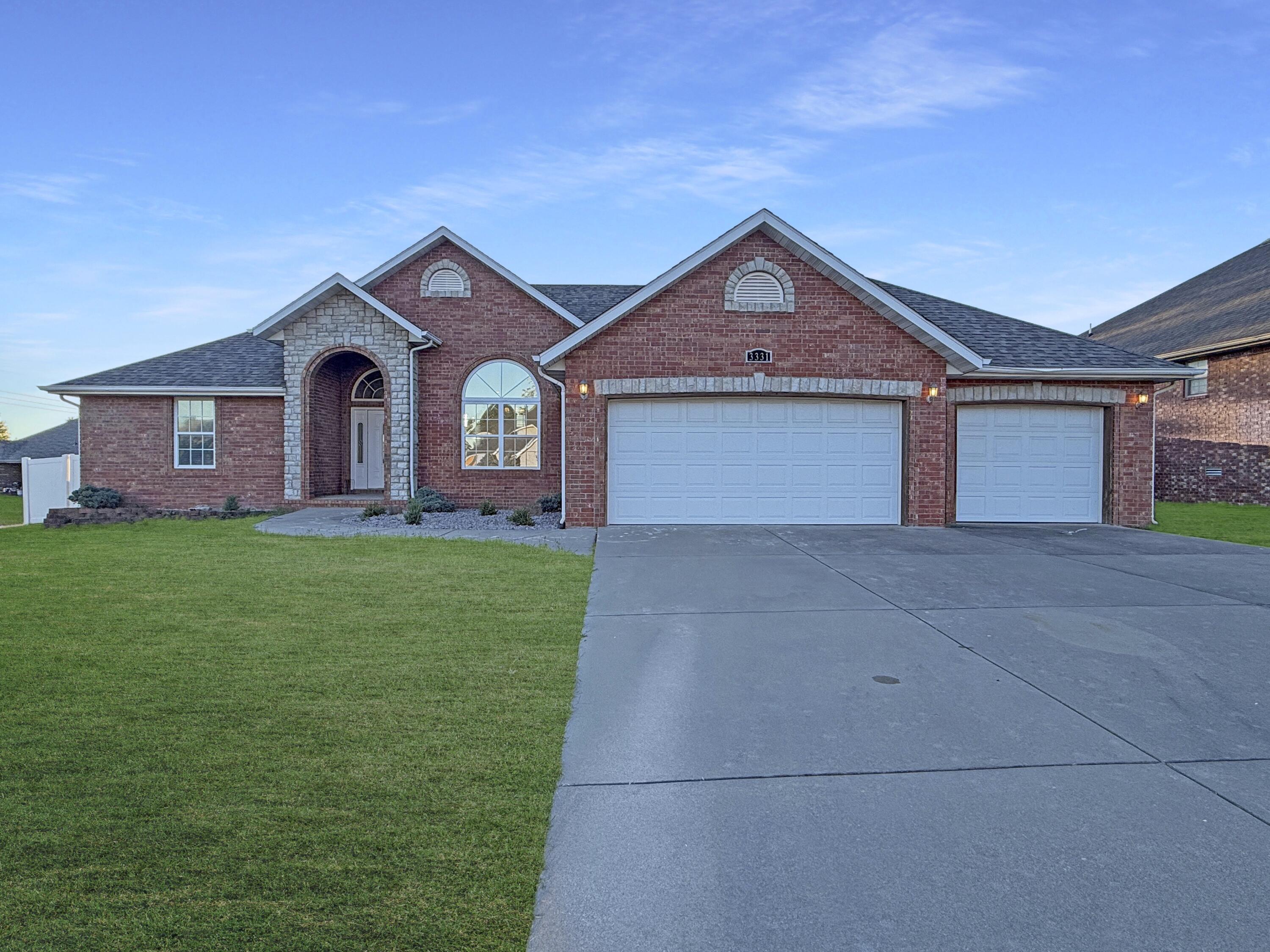 3331 N Blair Ct, For Sale in Springfield - eXp Realty