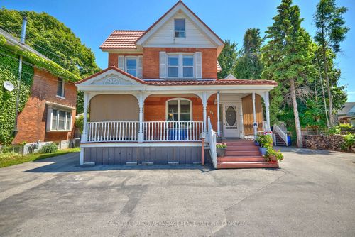 144 Geneva St, Saint Catharines, ON, L2R4N8 | Card Image