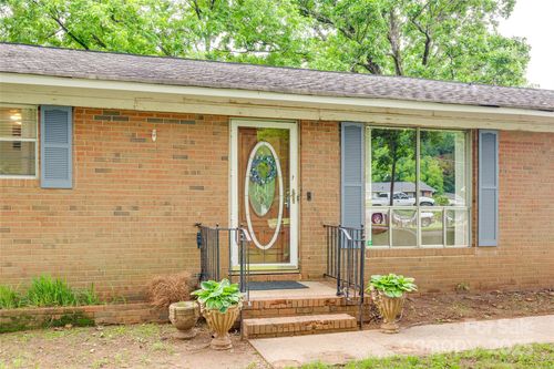 504 Amon Ln, Pineville, NC, 28134-9489 | Card Image