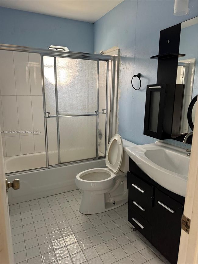 3313 Inverrary Blvd W, Townhouse with 3 bedrooms, 2 bathrooms and null parking in Lauderhill FL | Image 19
