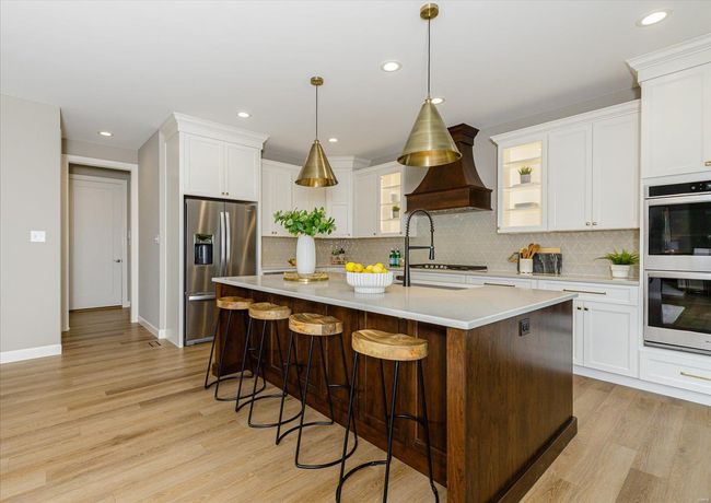 Photo representation of a similar home. Some features shown may be optional. | Image 4