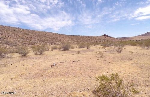 55-and-58-0 N Dolan Dr, Dolan Springs, AZ, 86441 | Card Image