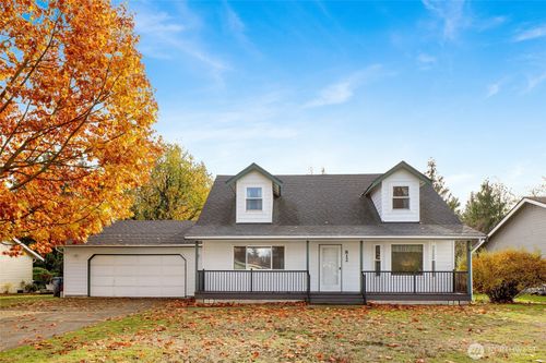 812 Vine Cir, Lynden, WA, 98264-1036 | Card Image