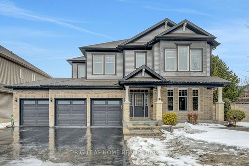 701 Everlasting Crescent, Orleans - Cumberland and Area, ON, K4A0K2 | Card Image