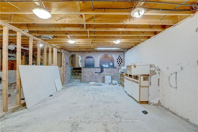 28 Redford Rd, House other with 4 bedrooms, 2 bathrooms and 6 parking in London ON | Image 38