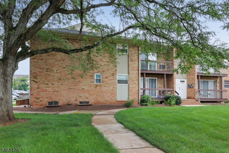 Residential Lease in Hillsborough Twp. 4