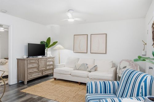 102-1200 Colonnades Dr, Fort Pierce, FL, 34949-3065 | Card Image