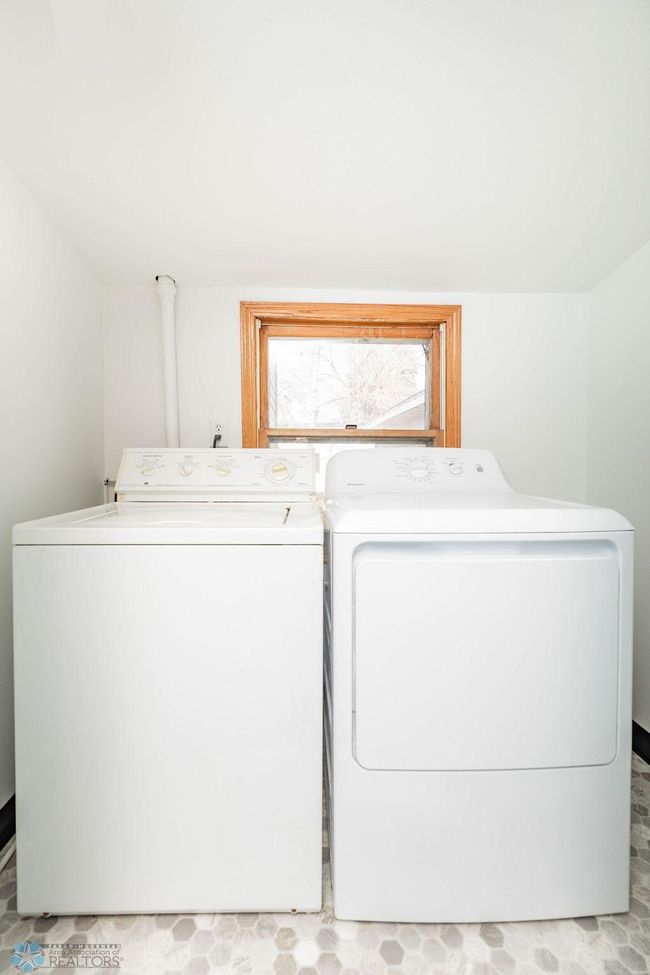Laundry Area W/D Stay | Image 24