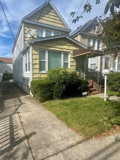 16917 116th Ave, Jamaica, NY, 11434-1809 | Card Image