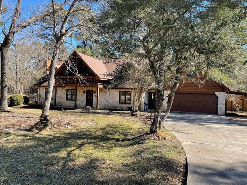 2111 Diane St, Pinehurst, TX, 77362-3447 | Card Image