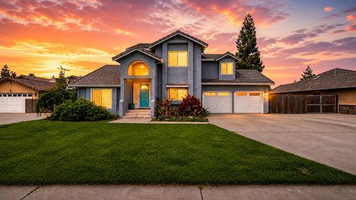 8121 Acacia Street, Hilmar, CA, 95324 | Card Image