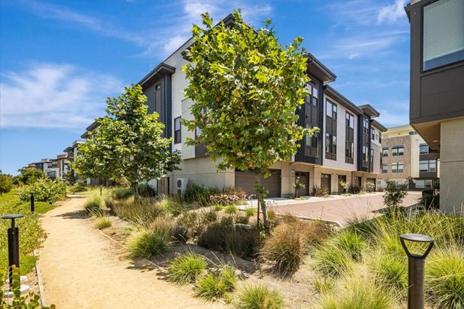 112 Waters Park Cir, Townhouse with 2 bedrooms, 3 bathrooms and 2 parking in San Mateo CA | Image 40
