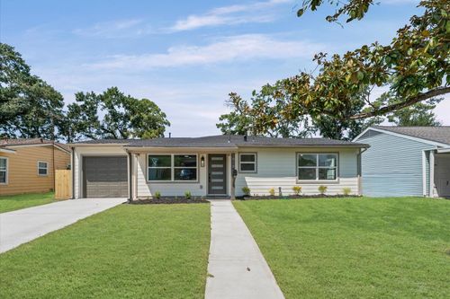 1818 Nina Lee Ln, Houston, TX, 77018-3028 | Card Image