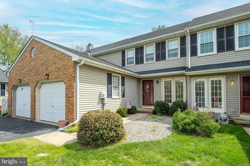 1743 Betz Farm Dr, LANCASTER, PA, 17603-7401 | Card Image