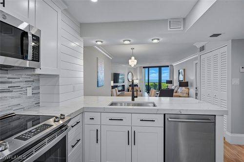 601-260 Seaview Ct, Marco Island, FL, 34145-3108 | Card Image