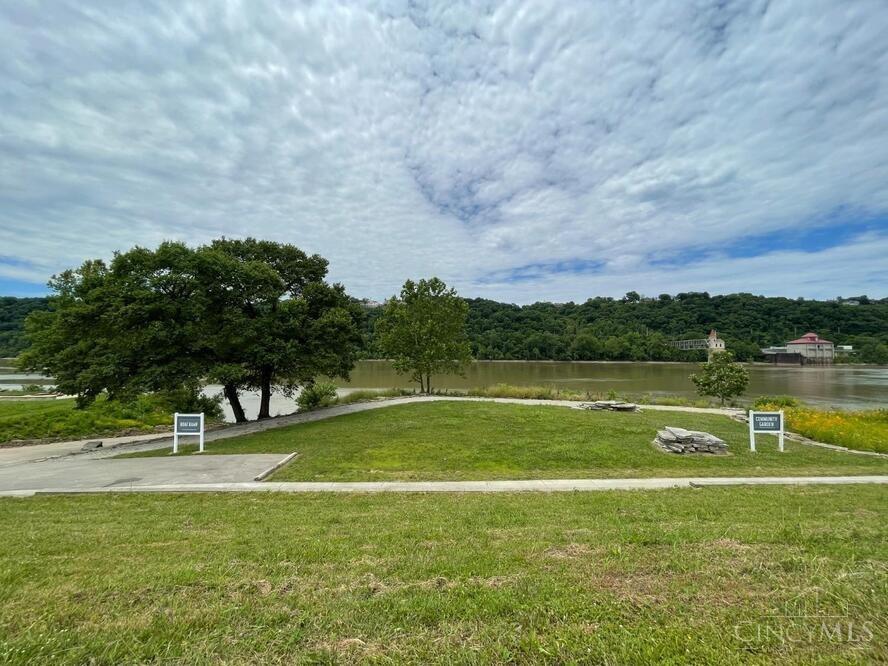Land in Cincinnati 3